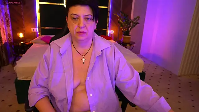 MilaSkyy online show from 03/11/25, 05:49
