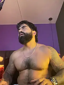 Snapshot of Lyon_vach chatting on 10/24/25, 02:19 Lyon vach online show from 10/24/25, 02:19