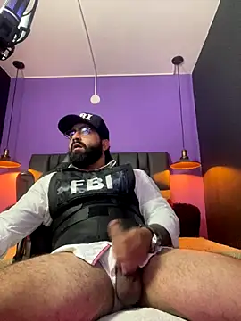 Snapshot of Lyon_vach chatting on 10/24/25, 02:24 Lyon vach online show from 10/24/25, 02:24