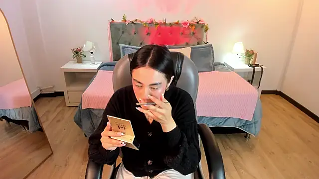 Icysweetcam online show from 05/13/26, 11:18