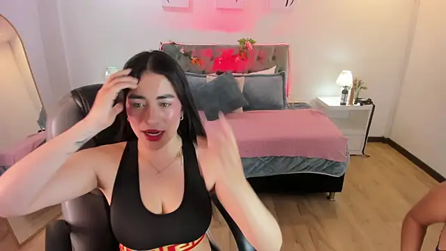 Icysweetcam online show from 06/18/26, 12:20