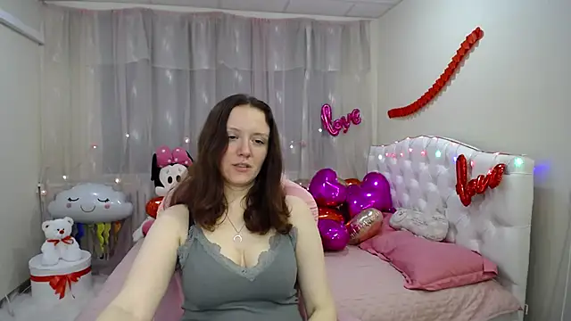 BarbaraStily online show from 01/31/25, 02:39