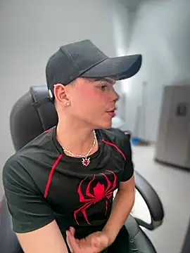 Snapshot of PRINCE_STEV chatting on 12/18/25, 04:35 PRINCE STEV online show from 12/18/25, 04:35