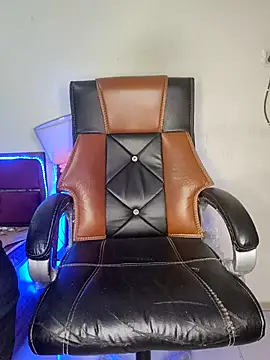 Snapshot of Black-Pearll chatting on 03/14/25, 04:51 Black-Pearll online show from 03/14/25, 04:51