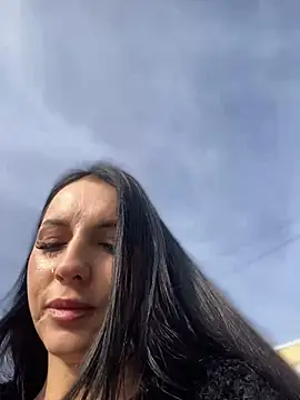 Snapshot of Roxana-Sexy chatting on 12/05/24, 06:32 Roxana-Sexy online show from 12/05/24, 06:32