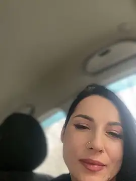 Snapshot of Roxana-Sexy chatting on 01/30/25, 10:08 Roxana-Sexy online show from 01/30/25, 10:08