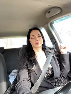 Snapshot of Roxana-Sexy chatting on 03/15/25, 05:19 Roxana-Sexy online show from 03/15/25, 05:19