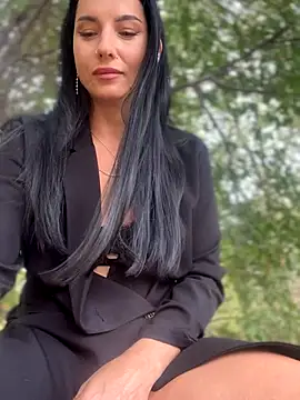 Snapshot of Roxana-Sexy chatting on 09/09/25, 02:55 Roxana-Sexy online show from 09/09/25, 02:55