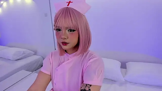 NanaOsaky online show from 12/07/24, 12:56