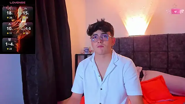 nolan twink1 online show from 10/06/25, 11:35