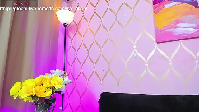 Snapshot of ladylians chatting on 12/06/24, 09:24 ladylians online show from 12/06/24, 09:24