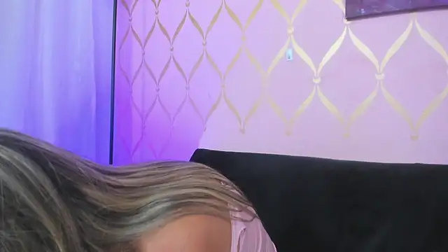 Snapshot of ladylians chatting on 02/11/25, 01:31 ladylians online show from 02/11/25, 01:31