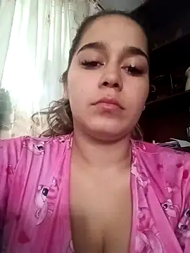 Snapshot of LaurenWelly_ chatting on 01/08/25, 05:59 LaurenWelly online show from 01/08/25, 05:59