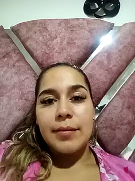 Snapshot of LaurenWelly_ chatting on 01/24/25, 02:49 LaurenWelly online show from 01/24/25, 02:49