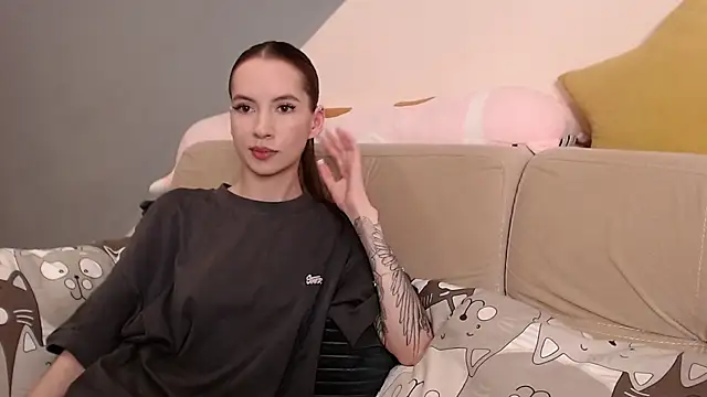 Snapshot of AmbrielHailey chatting on 07/03/26, 10:49 AmbrielHailey online show from 07/03/26, 10:49