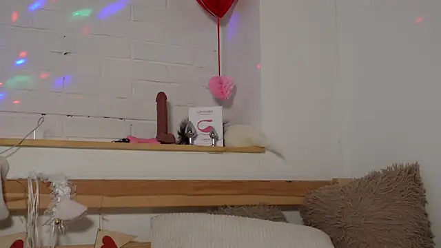 MonicaAsis online show from 12/17/24, 10:11