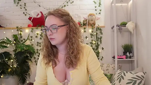 MonicaAsis online show from 09/21/25, 05:58