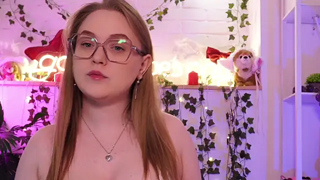 MonicaAsis online show from 06/11/26, 06:06