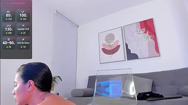 sofiiajones online show from 10/19/25, 10:21