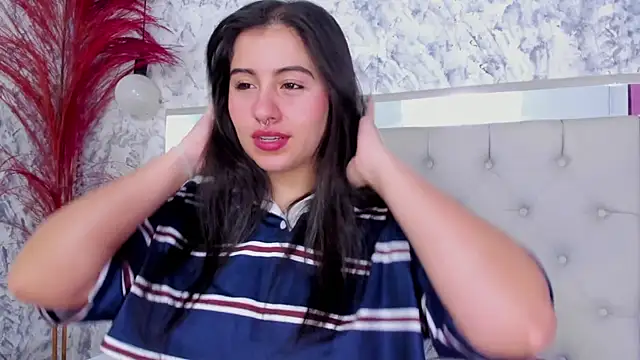 Megan rossee online show from 12/04/25, 11:19