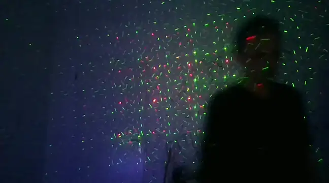 Snapshot of brunoguunot chatting on 12/23/24, 04:39 brunoguunot online show from 12/23/24, 04:39