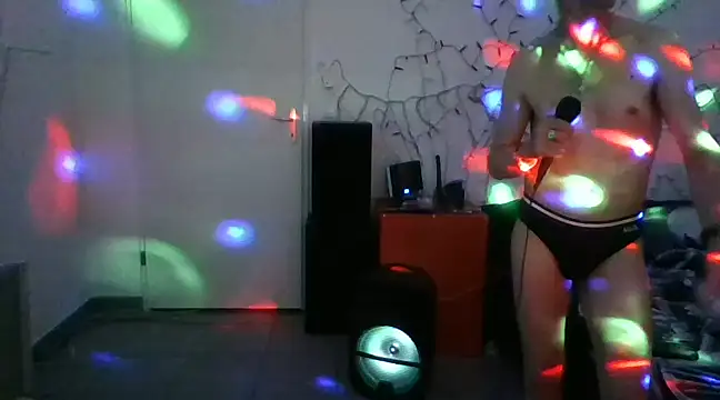 Snapshot of brunoguunot chatting on 02/23/25, 01:24 brunoguunot online show from 02/23/25, 01:24