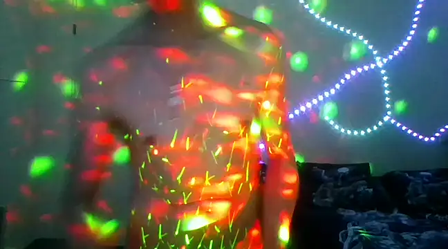 Snapshot of brunoguunot chatting on 03/18/25, 11:31 brunoguunot online show from 03/18/25, 11:31