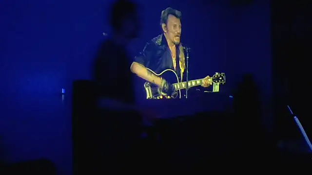 Snapshot of brunoguunot chatting on 10/25/25, 04:57 brunoguunot online show from 10/25/25, 04:57