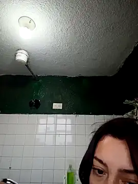 Snapshot of CORALINE_GREYM chatting on 10/14/25, 11:22 CORALINE GREYM online show from 10/14/25, 11:22