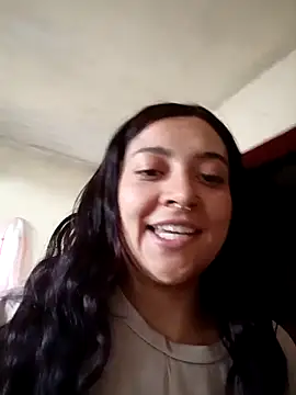 Snapshot of CORALINE_GREYM chatting on 10/22/25, 06:29 CORALINE GREYM online show from 10/22/25, 06:29