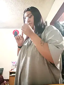 Snapshot of CORALINE_GREYM chatting on 11/03/25, 05:42 CORALINE GREYM online show from 11/03/25, 05:42