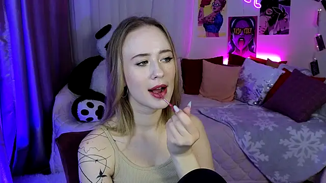 Snapshot of SashaBrooks chatting on 09/22/25, 06:10 SashaBrooks online show from 09/22/25, 06:10