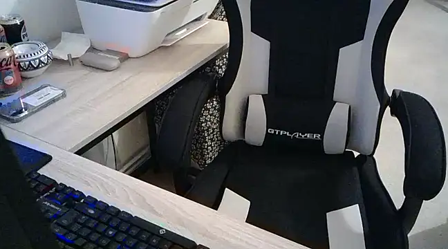 Snapshot of zebymasry chatting on 12/06/24, 10:52 zebymasry online show from 12/06/24, 10:52