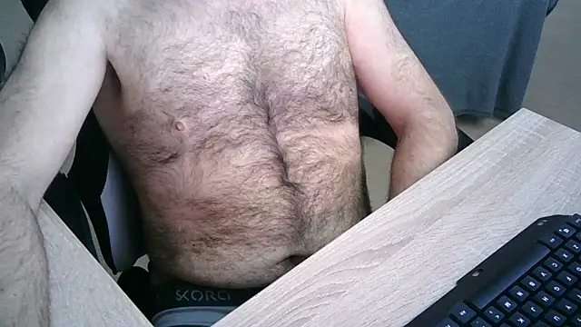 Snapshot of zebymasry chatting on 11/17/25, 11:38 zebymasry online show from 11/17/25, 11:38