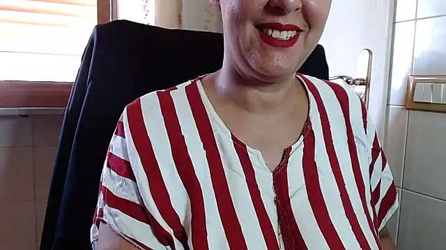 Foxlady2271 online show from 05/27/26, 08:55