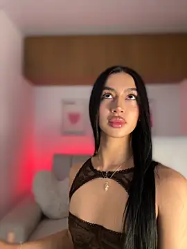 maddy bronw  online show from 10/16/25, 10:22