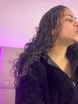 NINA 18 YEARS online show from 03/08/25, 09:40