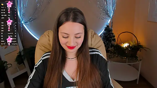 Snapshot of MoonLissa chatting on 12/08/24, 09:35 MoonLissa online show from 12/08/24, 09:35