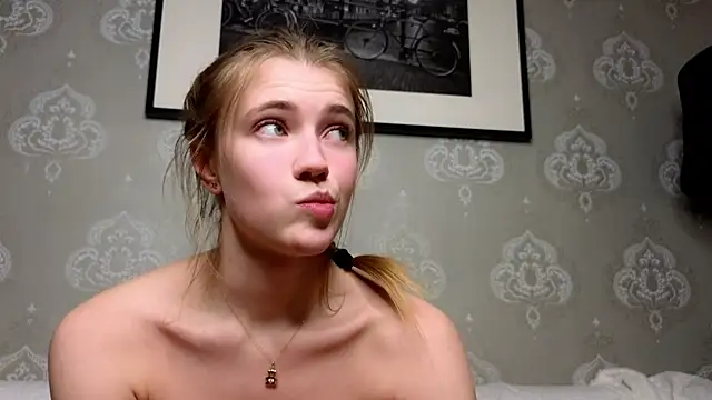 AnneFoxy online show from 02/19/25, 07:06