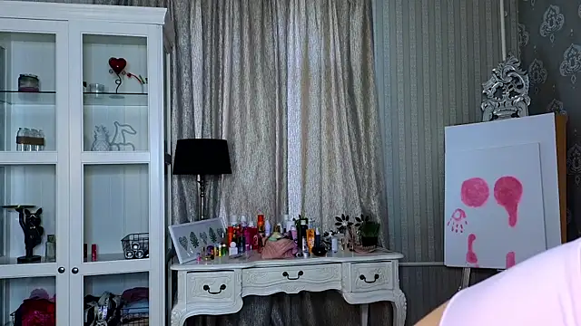 Snapshot of AnneFoxy chatting on 11/08/25, 07:30 AnneFoxy online show from 11/08/25, 07:30