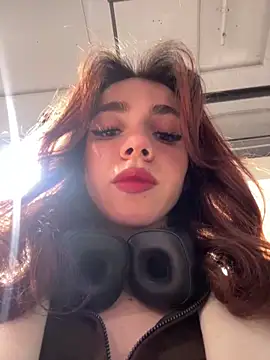 Lily  Belle online show from 12/20/24, 01:22