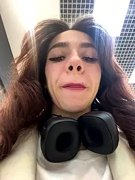 Lily  Belle online show from 12/23/24, 01:13