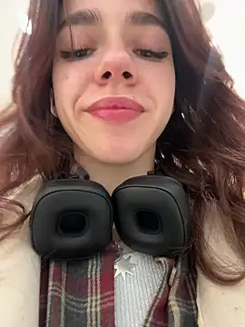 Lily  Belle online show from 12/30/24, 01:14
