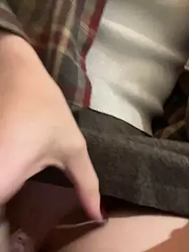 Lily  Belle online show from 12/30/24, 04:19