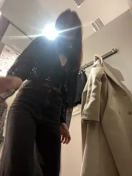 Lily  Belle online show from 12/31/24, 01:08