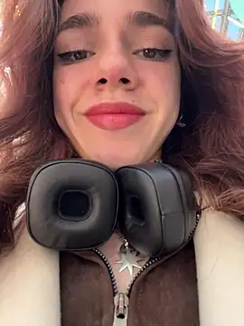 Lily  Belle online show from 01/21/25, 02:15
