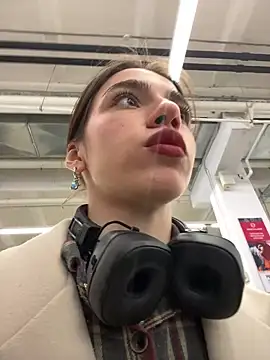 Lily  Belle online show from 02/10/25, 01:11