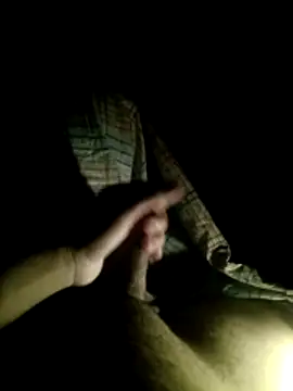 Snapshot of Bass12342a chatting on 12/16/25, 05:51 Bass12342a online show from 12/16/25, 05:51