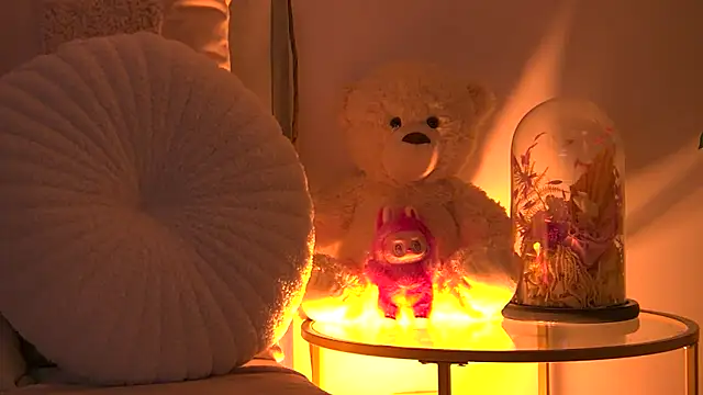 AngeliqueSkye online show from 10/25/25, 03:14