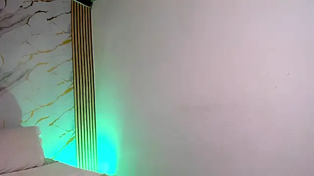 coralcarter1 online show from 11/14/25, 02:54